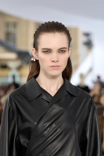 Look 117